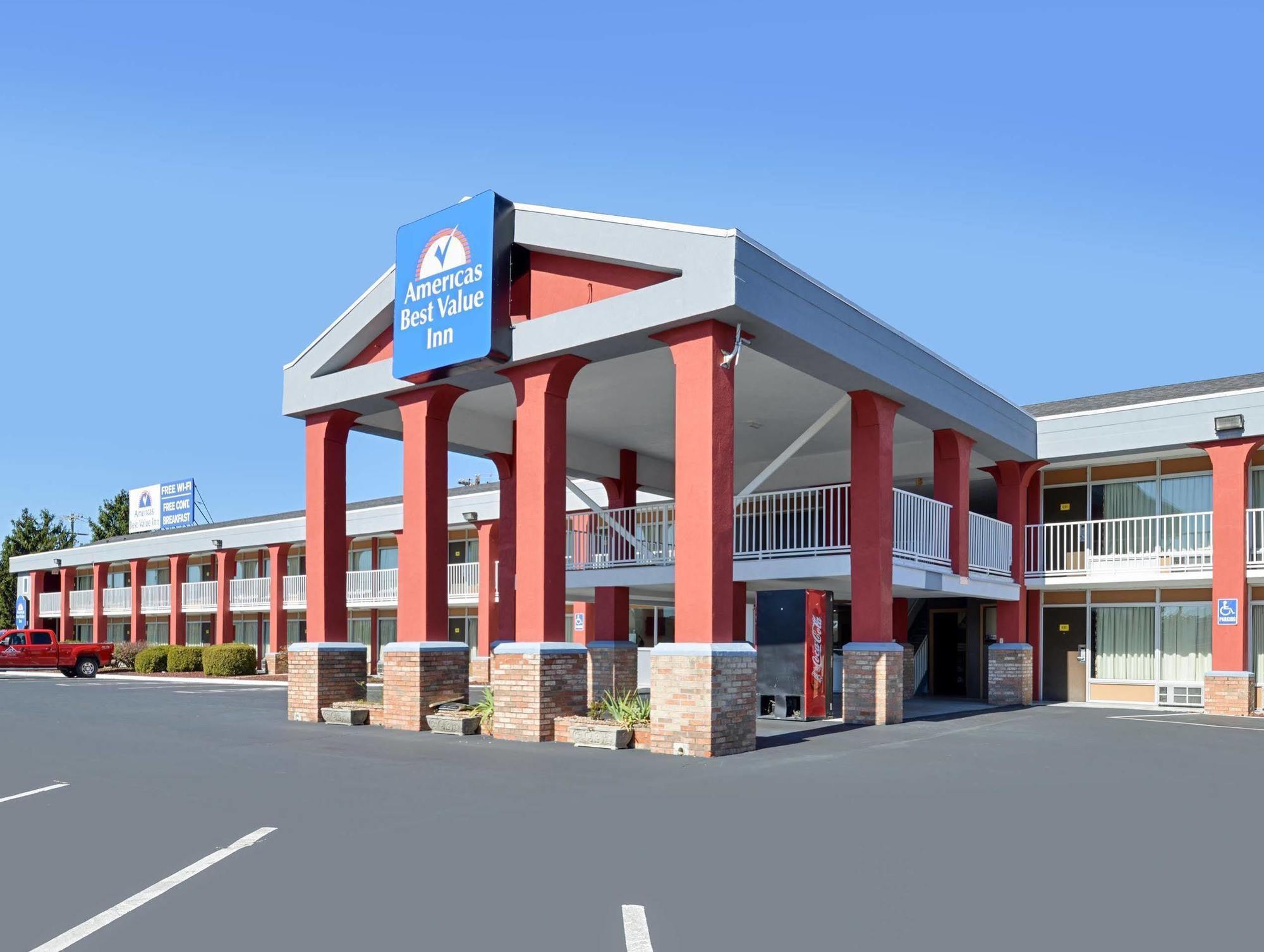 Red Roof Inn Berea Bagian luar foto